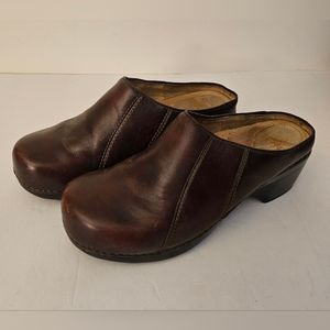 DANSKO clog mule size 40 women's burgandy